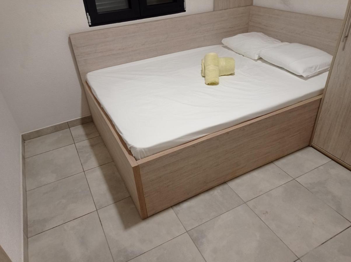 ניאה פלאגיה Nikos & Patras Houses מראה חיצוני תמונה